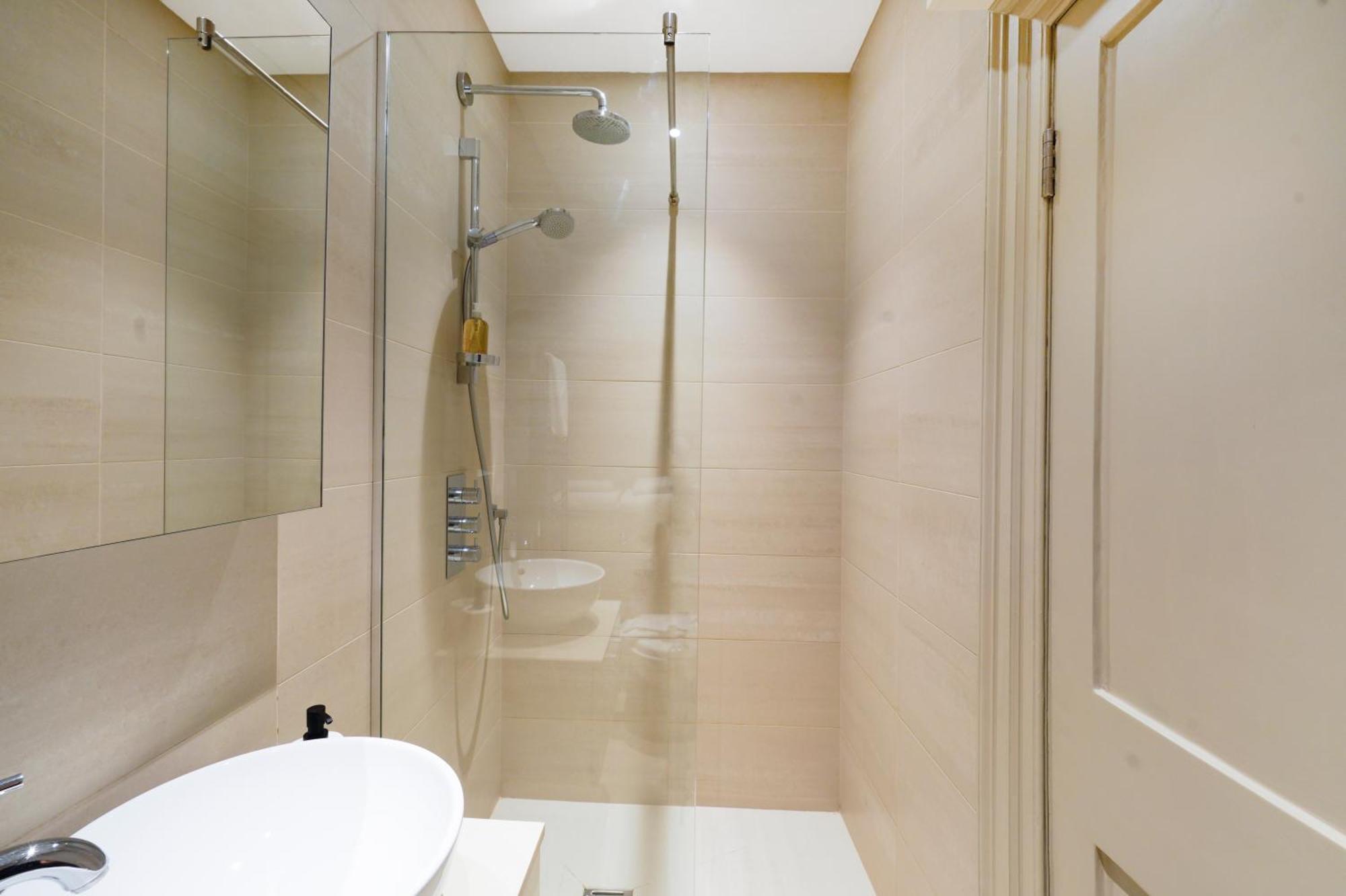 Spacious And Modern 4 Beds Home In Kensington London Exterior photo
